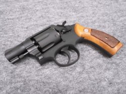 画像2: （１８歳以上用）マルシン ガスガン M10 2in BK HW ハーフチェッカー木製グリップ仕様