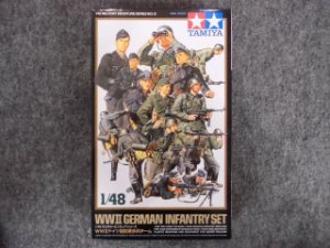 画像1: タミヤ 1/48 ＭＭシリーズ No.32512 WWIIドイツ国防軍歩兵チーム (1)