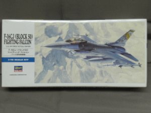 画像1: ハセガワ 1/72 航空機シリーズ No.D-018 F-１６ＣＪ ブロック５０ ファイティングファルコン アメリカ空軍 戦術戦闘機 (1)