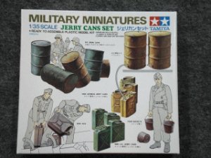 画像1: タミヤ 1/35 MMシリーズ No.026 ジェリカンセット (1)